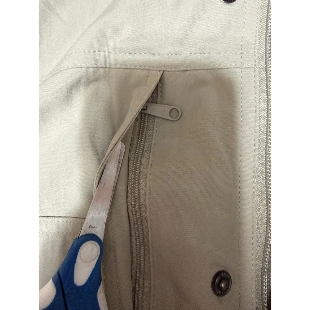 TRAVEL SMITH Utility Vest Men's XL Beige Full Zip Snap Travel Pockets Outdoors
